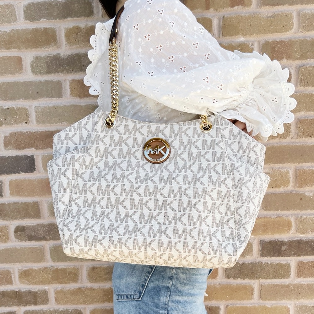 Gaby’sBags👜💕-Michael Kors Chain Tote - Picture 3 of 5